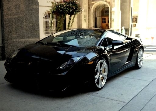 Black Lamborghiniwww.DiscoverLavish.com